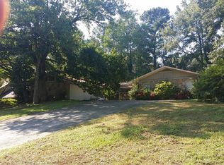 1115 Old Woodbine Rd, Sandy Springs, GA 30319