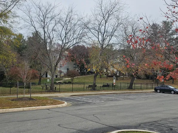 5613 Larson Ct, Capitol Heights, MD 20743