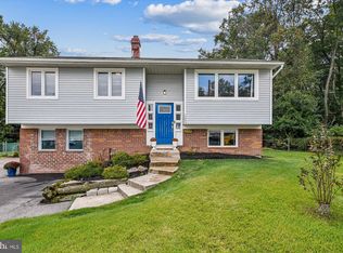 1203 Branch Ln, Glen Burnie, MD 21061