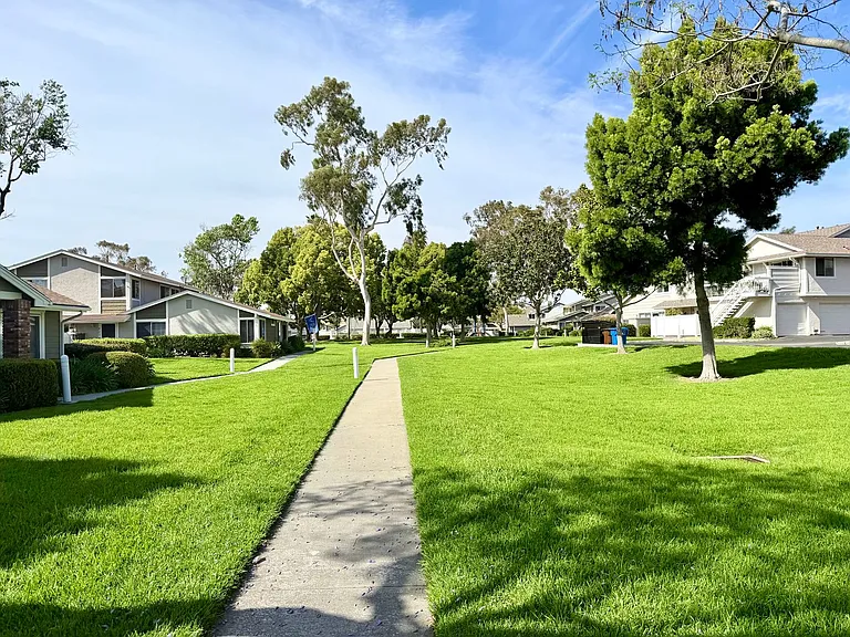 771 Iverson Point Way — Photo 17