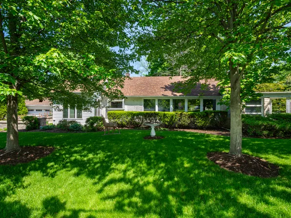 5714 George St, Richmond, IL 60071