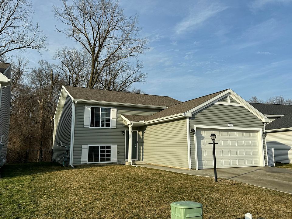 1st image of 581 Cygnet Lake Dr