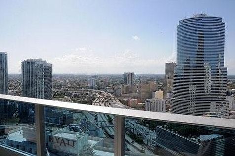 1st image of 200 Biscayne Blvd #000