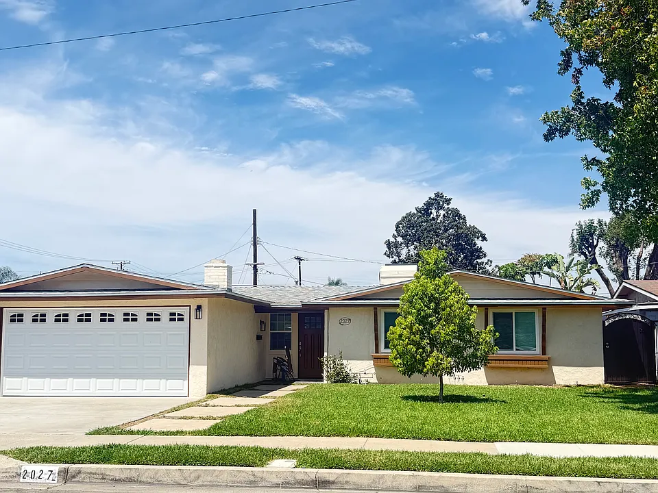 2027 W Arbor Way