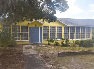 258 3rd St, Cedar Key, FL 32625
