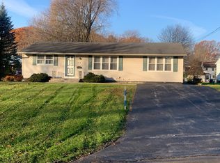 103 Lena Ter, North Syracuse, NY 13212