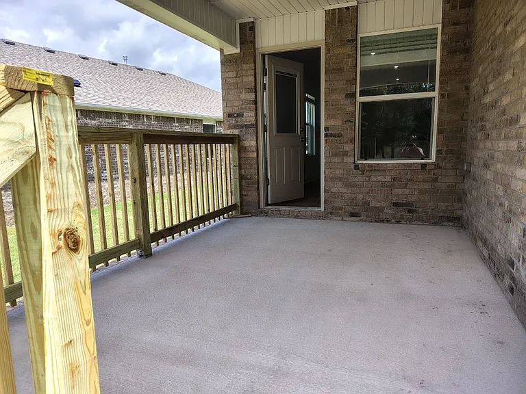 657 S Neon Ave — Photo 11