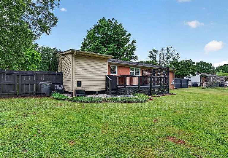9415 Glen Cross Dr — Photo 40