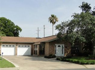 367 Creekbend Dr, Brownsville, TX 78521