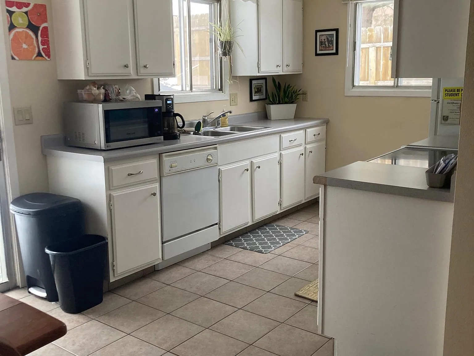 3 bed, 1650 sqft, $1,990 — Photo 2