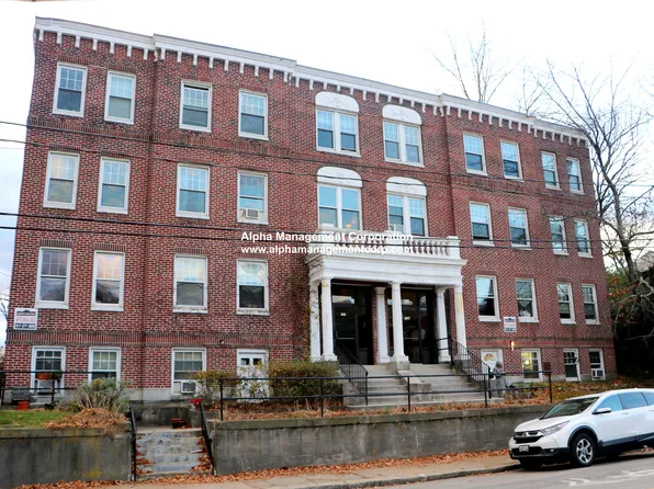 726 Washington St APT 2, Brookline, MA 02446