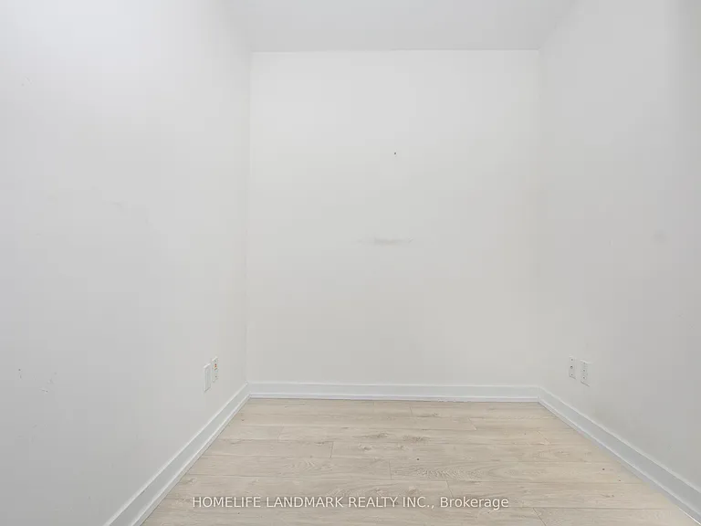 185 Roehampton Ave #3312 — Photo 9