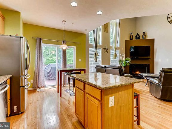 5th image of 4723 Thistle Hill Dr