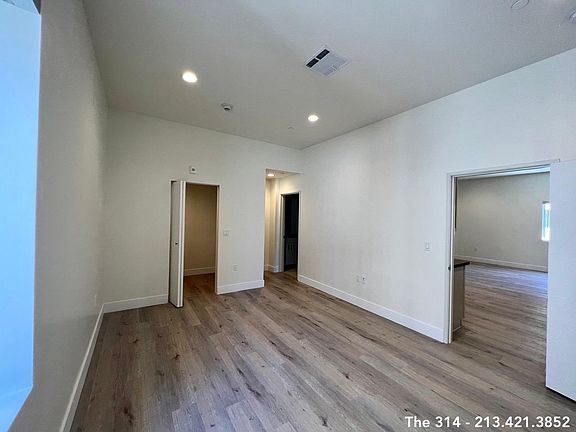 5th image of 314 W 6th St #610