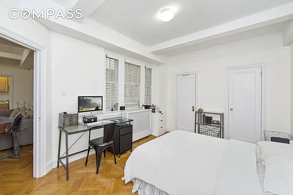 Rented by Compass | media 14