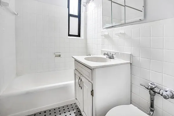 Sold by Douglas Elliman | media 8