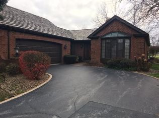 218 Inverness Ln, Schererville, IN 46375