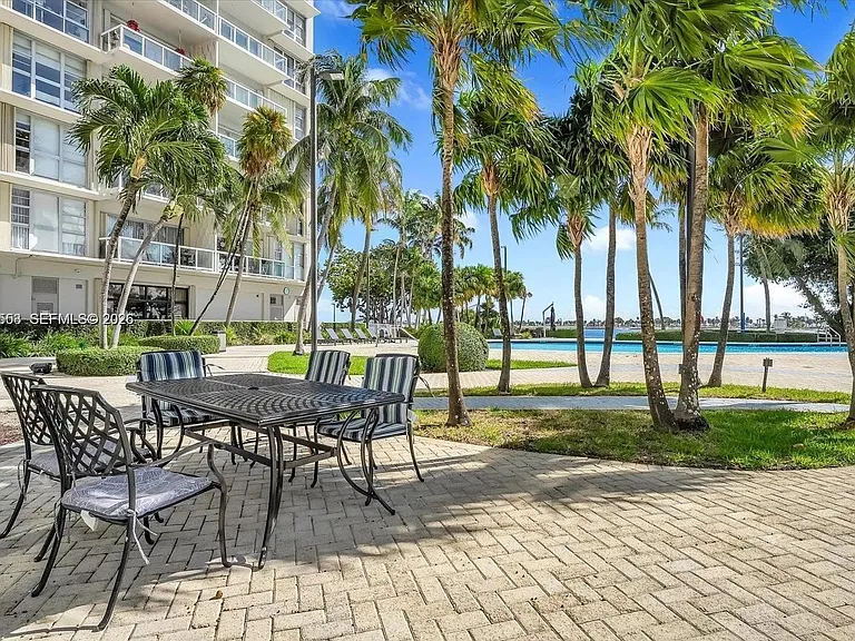 2451 Brickell Ave #5G — Photo 8