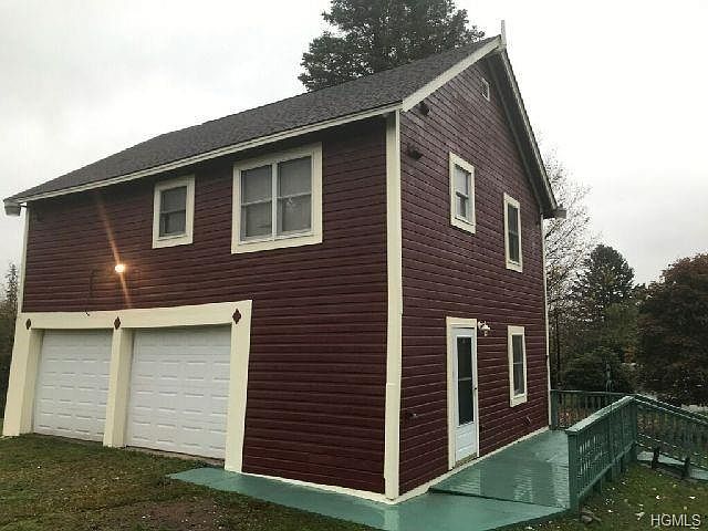 1st image of 120 Carrier St