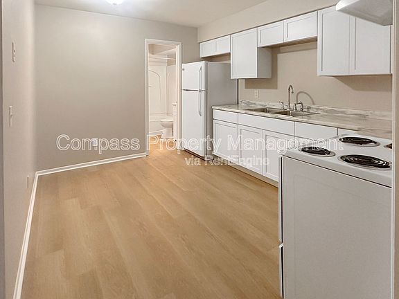 5th image of 1605 Bacon Ave APT 15