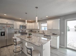 645 Pearl Ct, Mt Zion, IL 62549