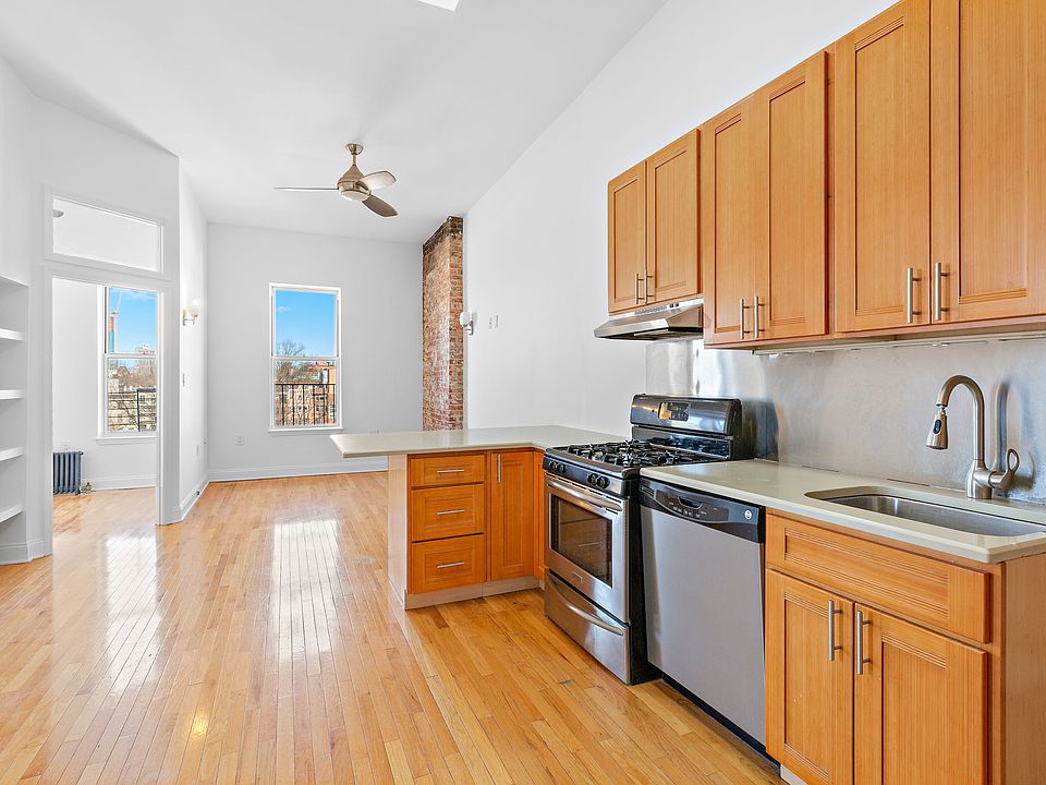 1st image of 477 3rd St APT 5B