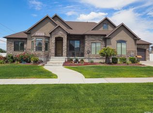 319 E Whisperhollow Cir, Draper, UT 84020