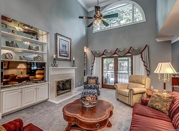 5th image of 244 Bentley Oaks Ln