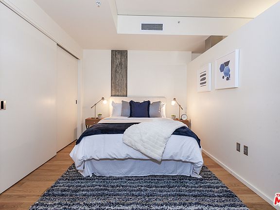 4th image of 1155 S Grand Ave APT 323