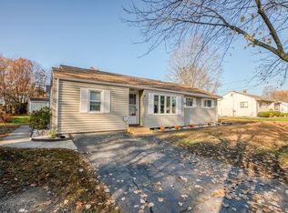4 Jerilis Dr, Springfield, MA 01119
