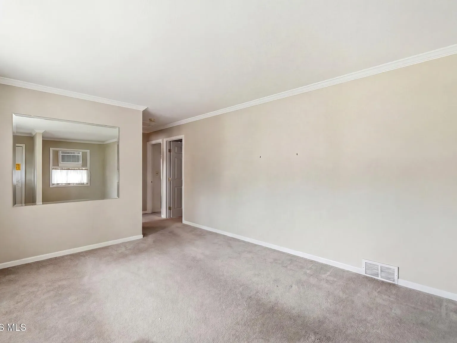 4 bed, 1500 sqft, $2,350 — Photo 3
