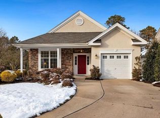 4 Thames Ct, Southampton, NJ 08088