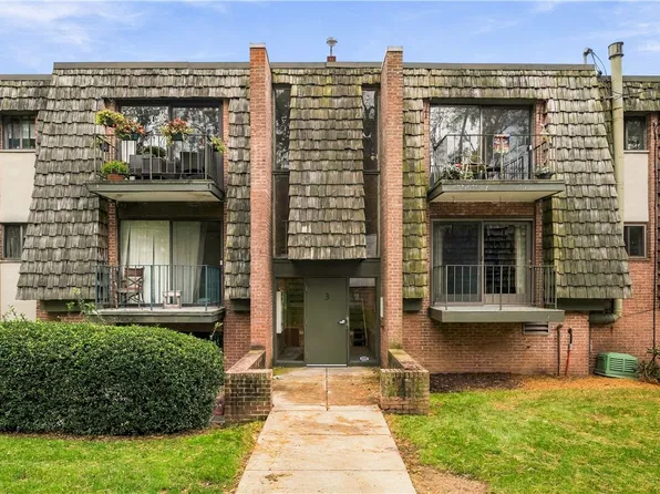 322 Forest Green Dr #322, Coraopolis, PA 15108