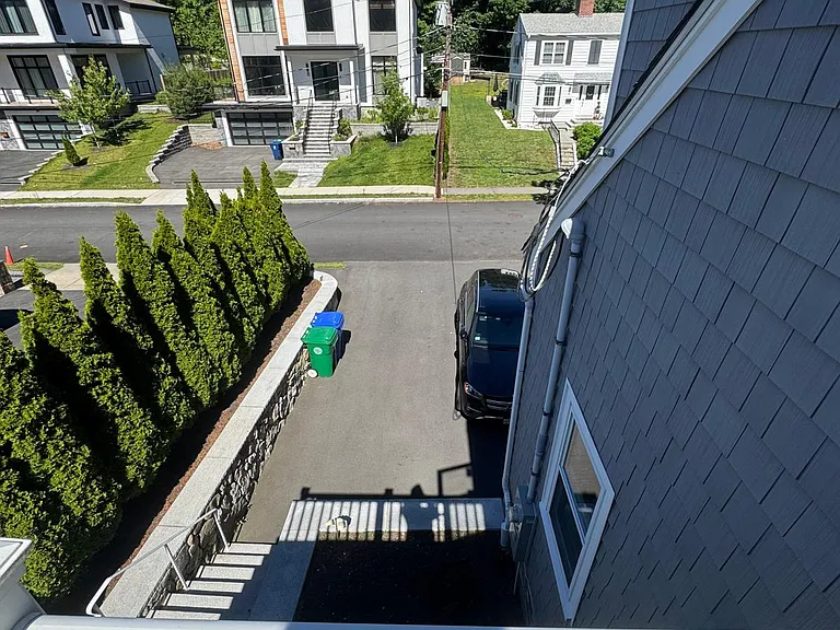 15 Moody St — Photo 33