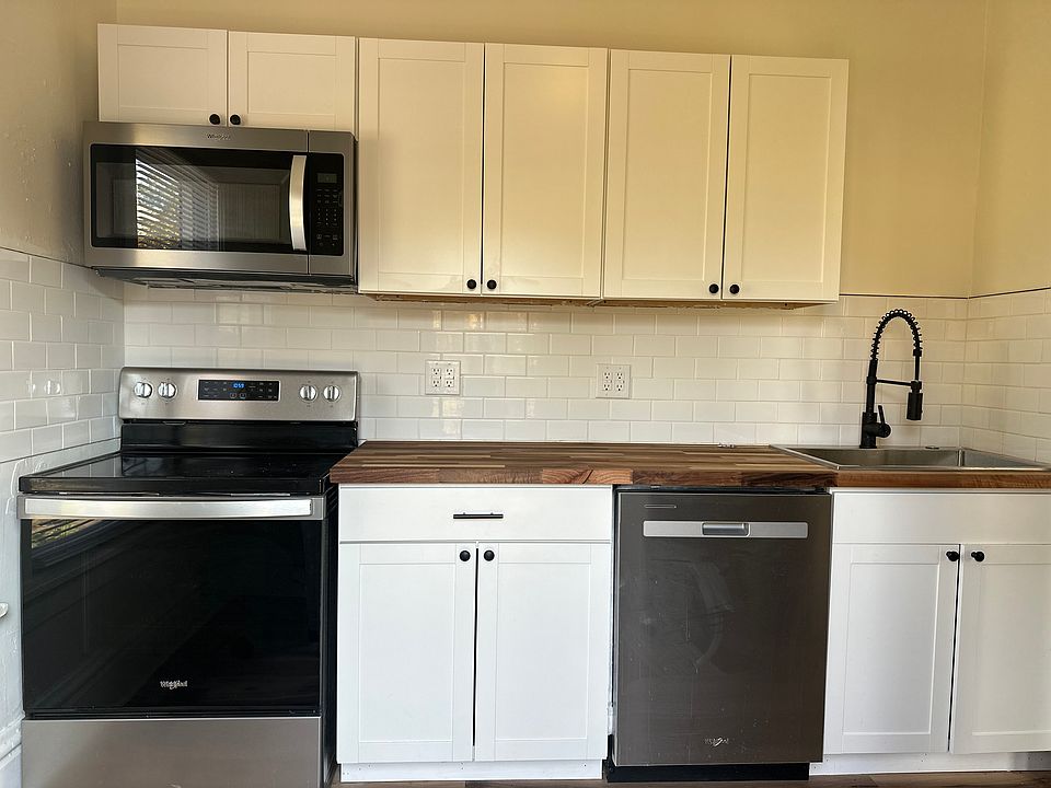 1st image of 2499 Indianola Ave #2499