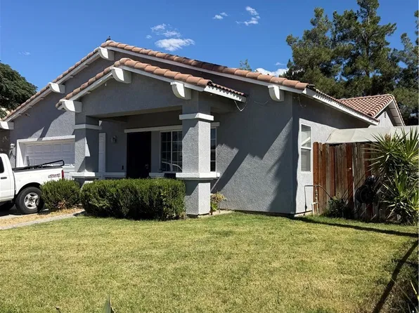 1300 Manassas Dr, Hemet, CA 92545