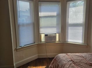 2612 Agate St ROOM 1, Harrisburg, PA 17110