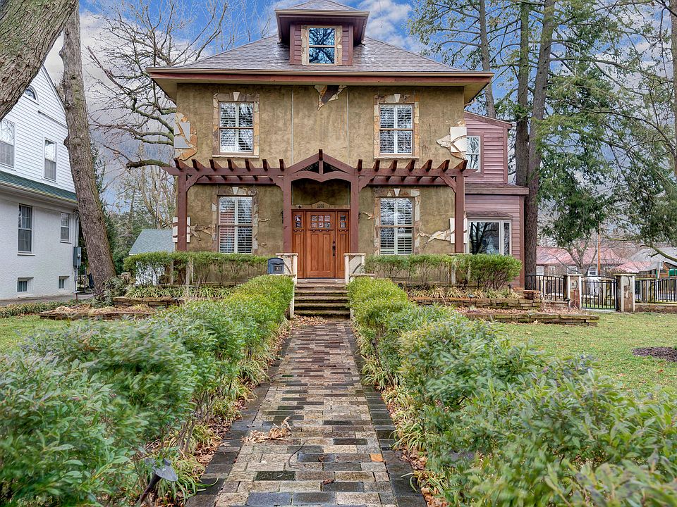 1101 S Pickwick Ave, Springfield, MO 65804 Zillow