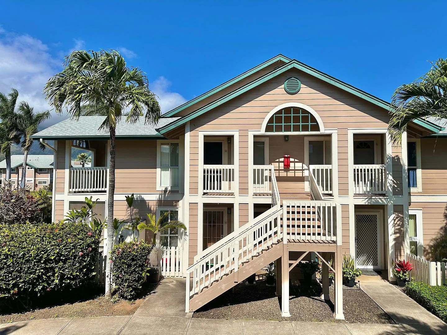 2 Bedroom / 2 Bathroom with a patio and 2 parking stalls at Iao Parkside! — Photo 1