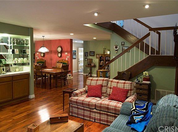 4th image of 18155 Andrea Cir N Unit 2