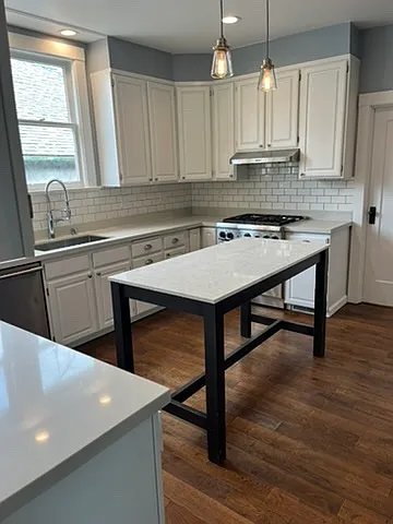 709 Farringdon Ln — Photo 5
