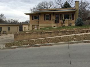 1309 S Fairmount St, Sioux City, IA 51106