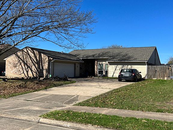 2nd image of 15726 Barbarossa Dr