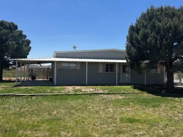 4611 Jones St, Carlsbad, NM 88220