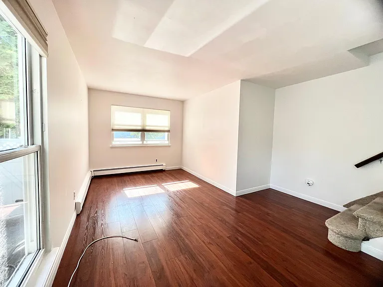 4 Ashwood Rd #A — Photo 4