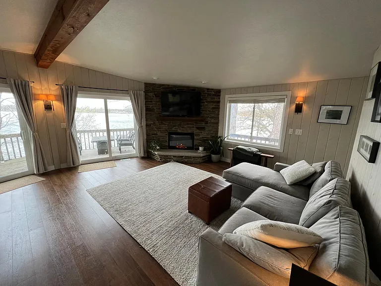 7320 Pine Ln — Photo 4