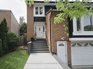 24 Salisbury Cir, Brampton, ON L6V 2Z5