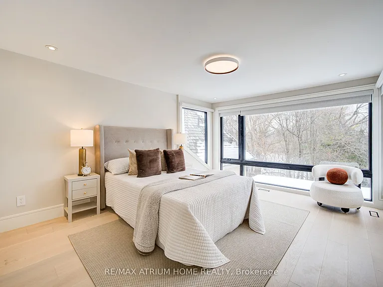 6 Hillholm Rd — Photo 18