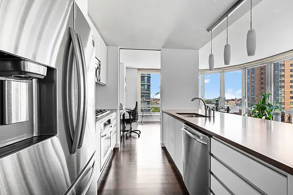 Sold by Corcoran | media 2
