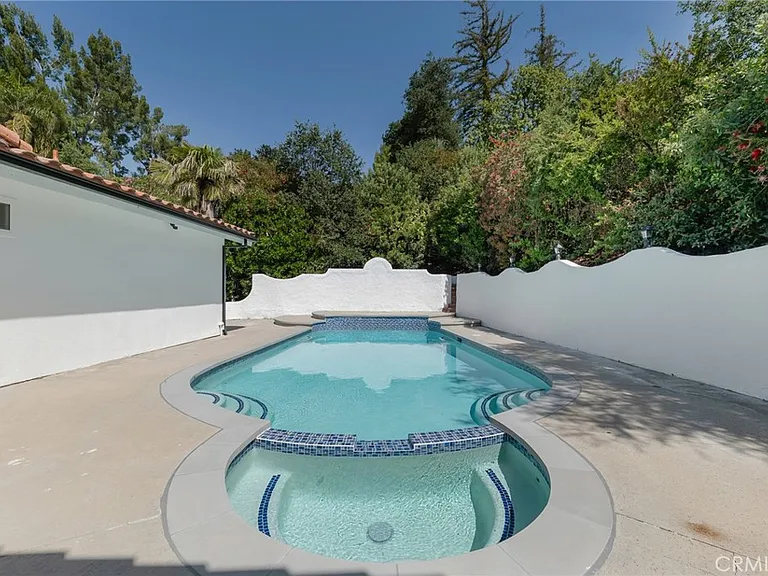 4316 Topanga Canyon Blvd — Photo 30